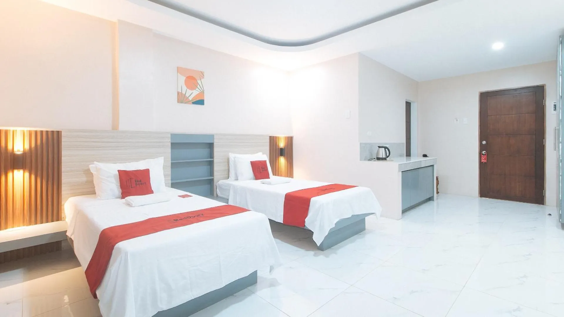 Reddoorz At Happy Stay Apartelle داويس