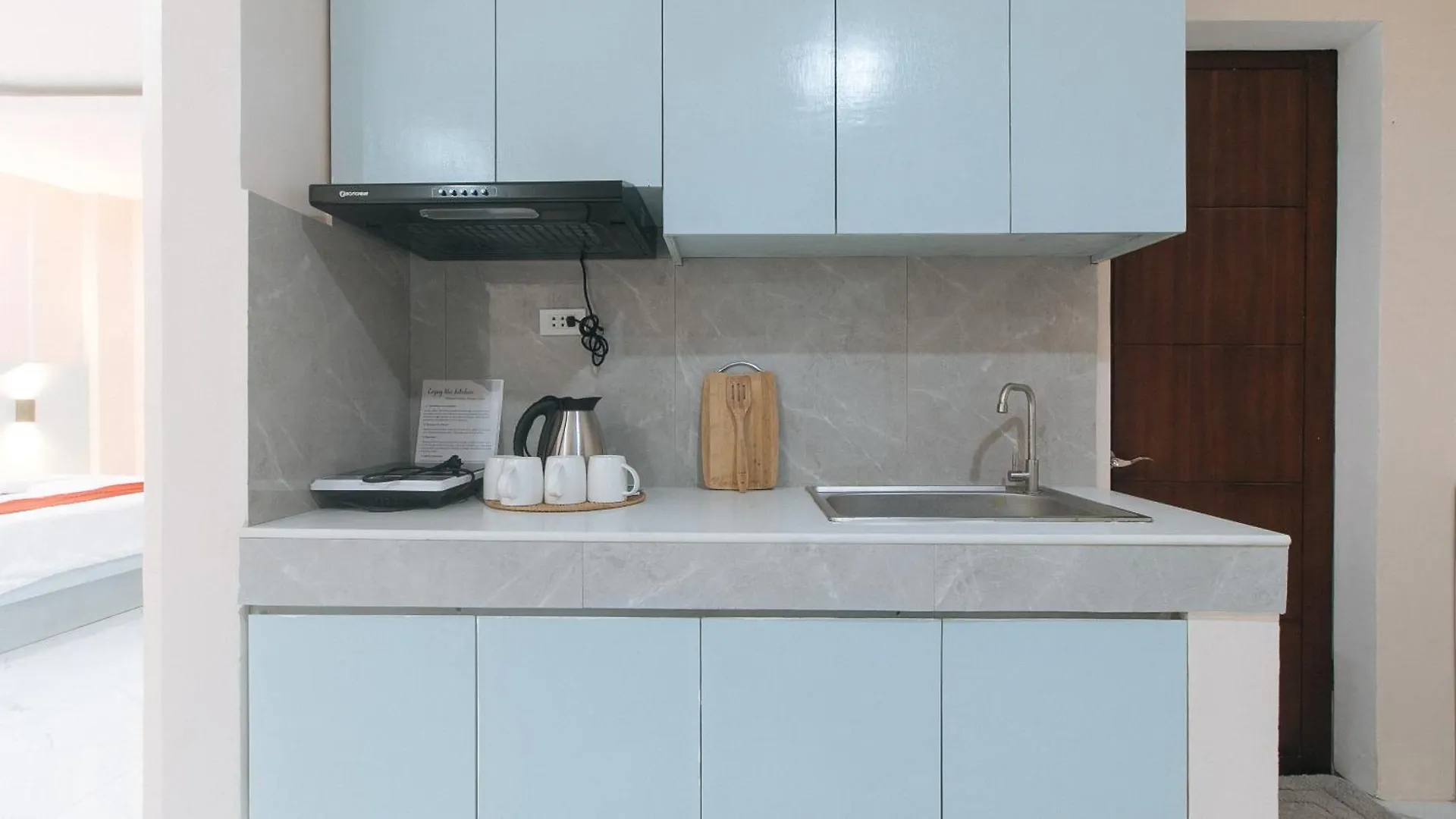 Reddoorz At Happy Stay Apartelle داويس 0*,