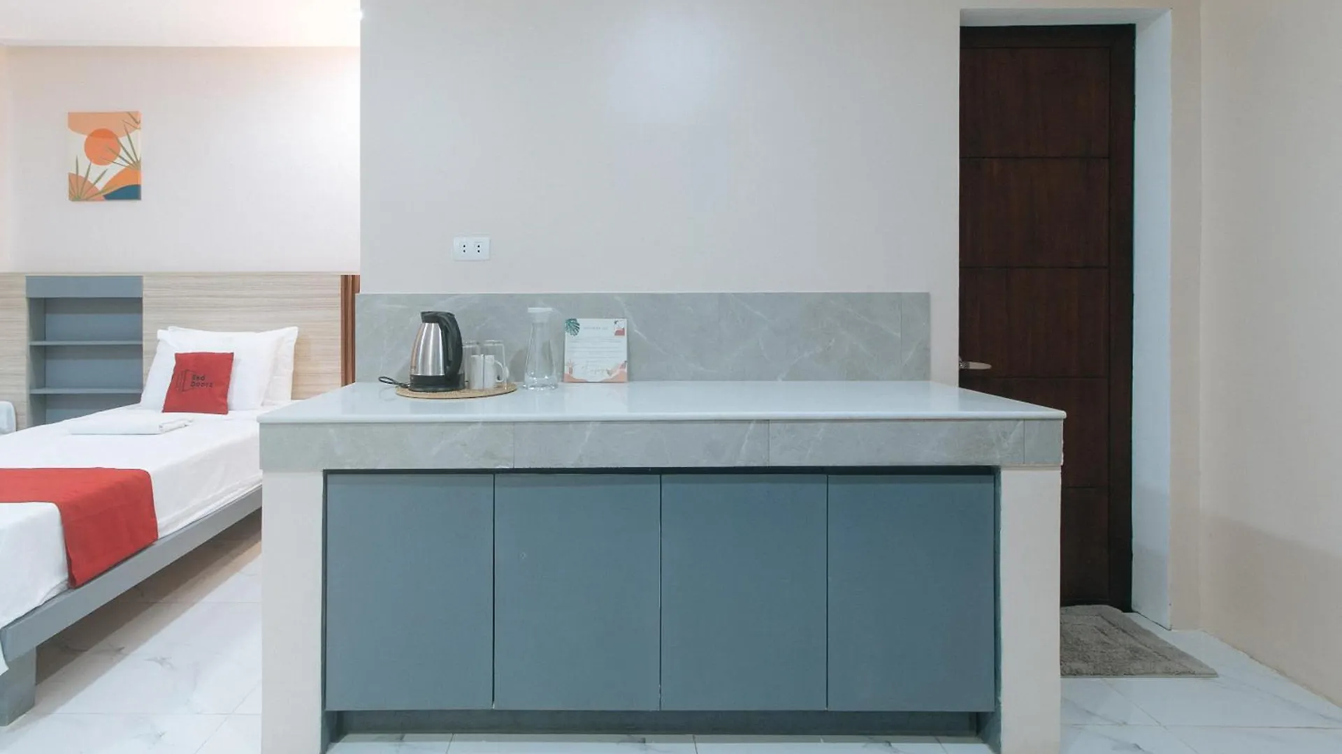 Reddoorz At Happy Stay Apartelle داويس