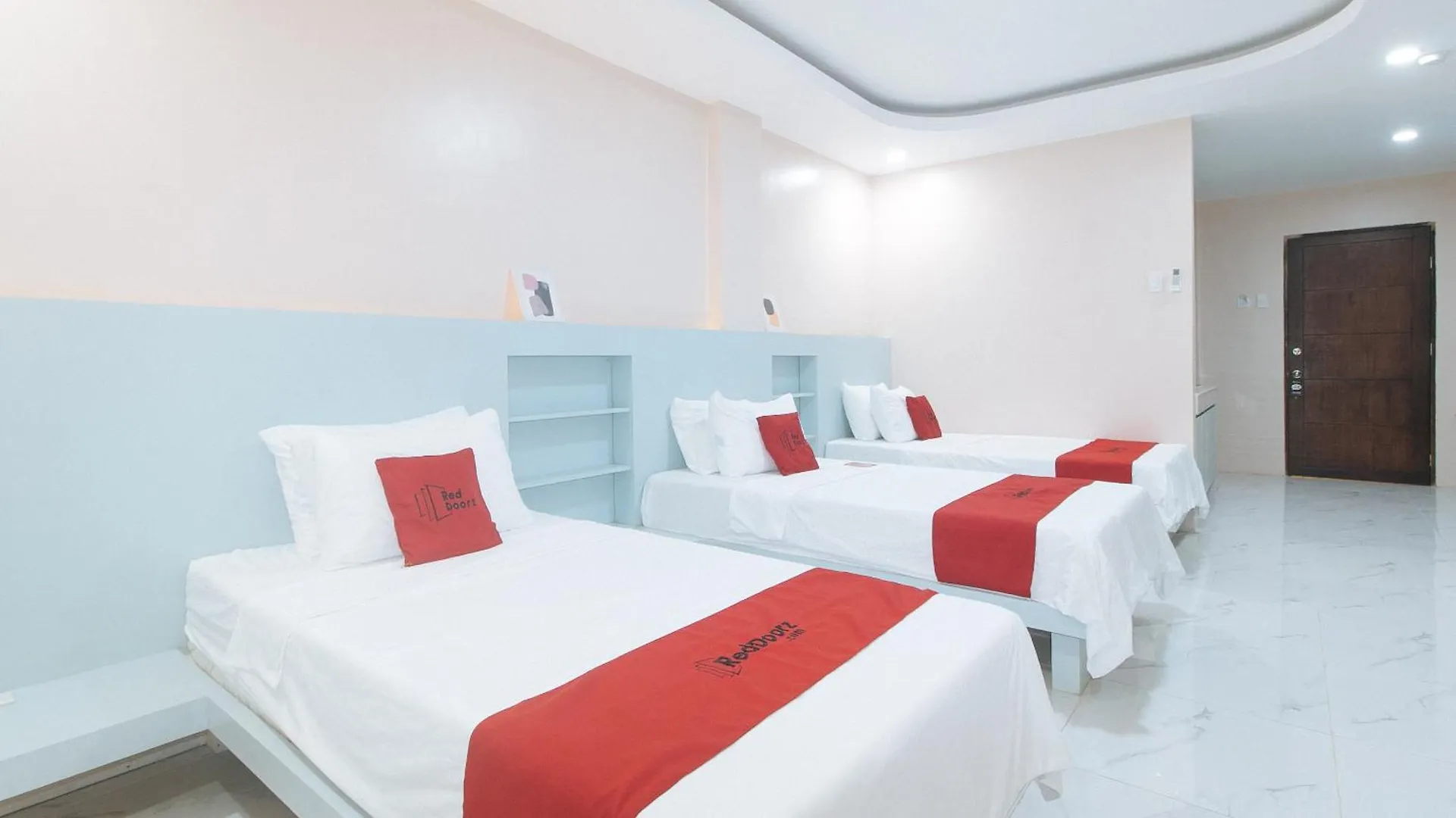 Reddoorz At Happy Stay Apartelle داويس الفلبين