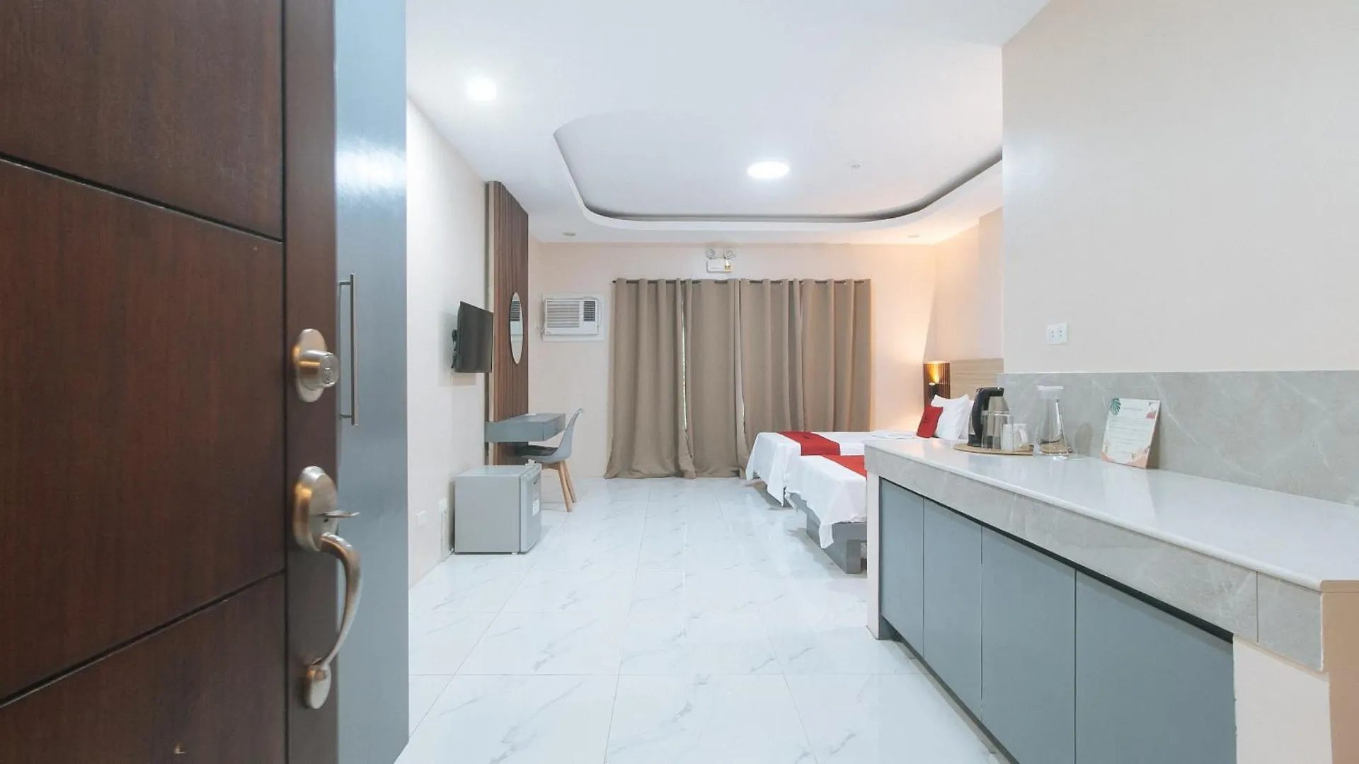 宾馆 Reddoorz At Happy Stay Apartelle 道伊斯