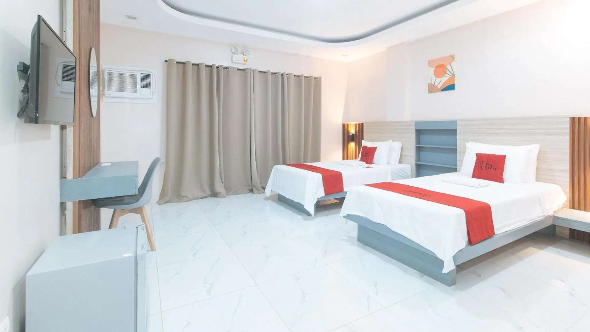 Reddoorz At Happy Stay Apartelle 道伊斯 0*,