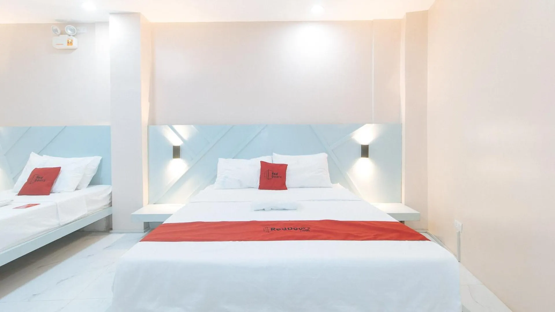 Reddoorz At Happy Stay Apartelle 道伊斯 宾馆