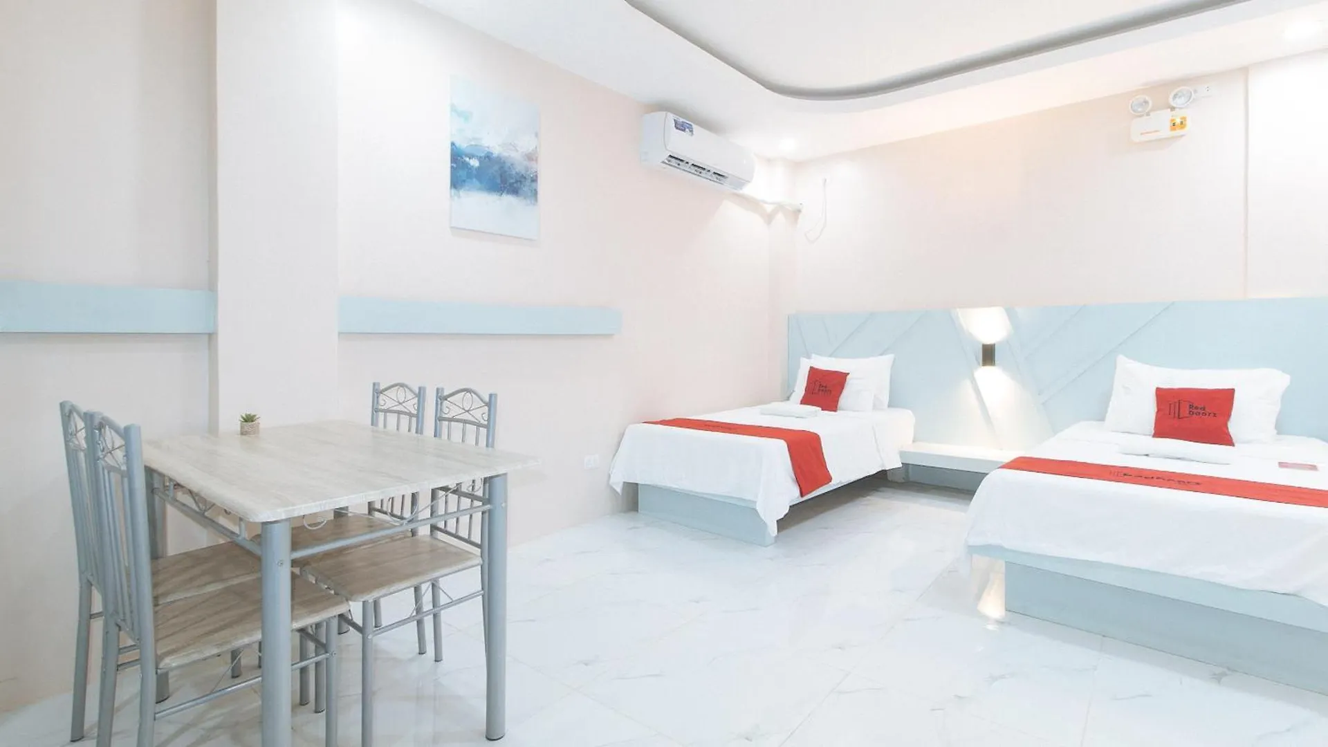 Reddoorz At Happy Stay Apartelle 道伊斯 宾馆