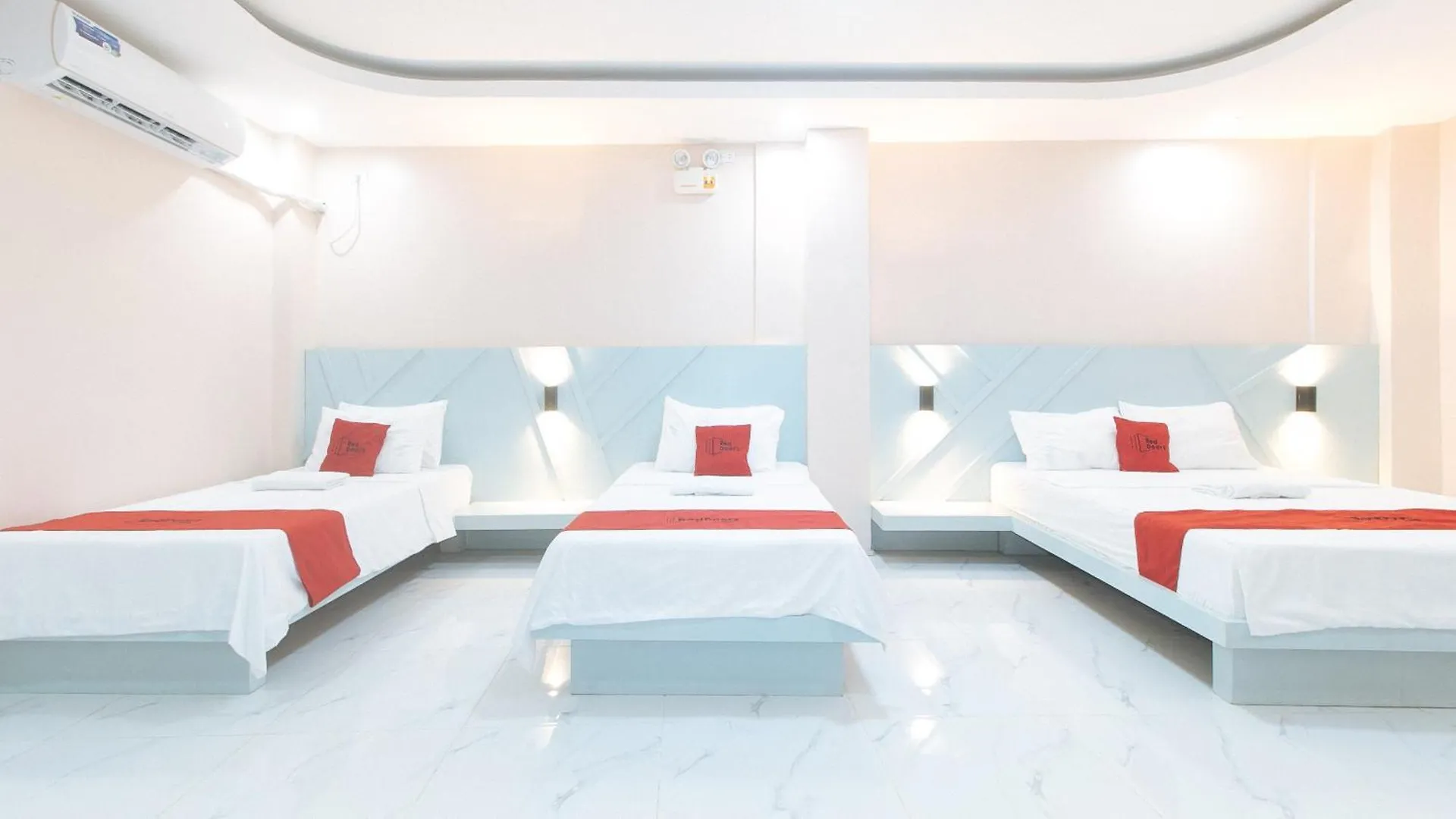 宾馆 Reddoorz At Happy Stay Apartelle 道伊斯