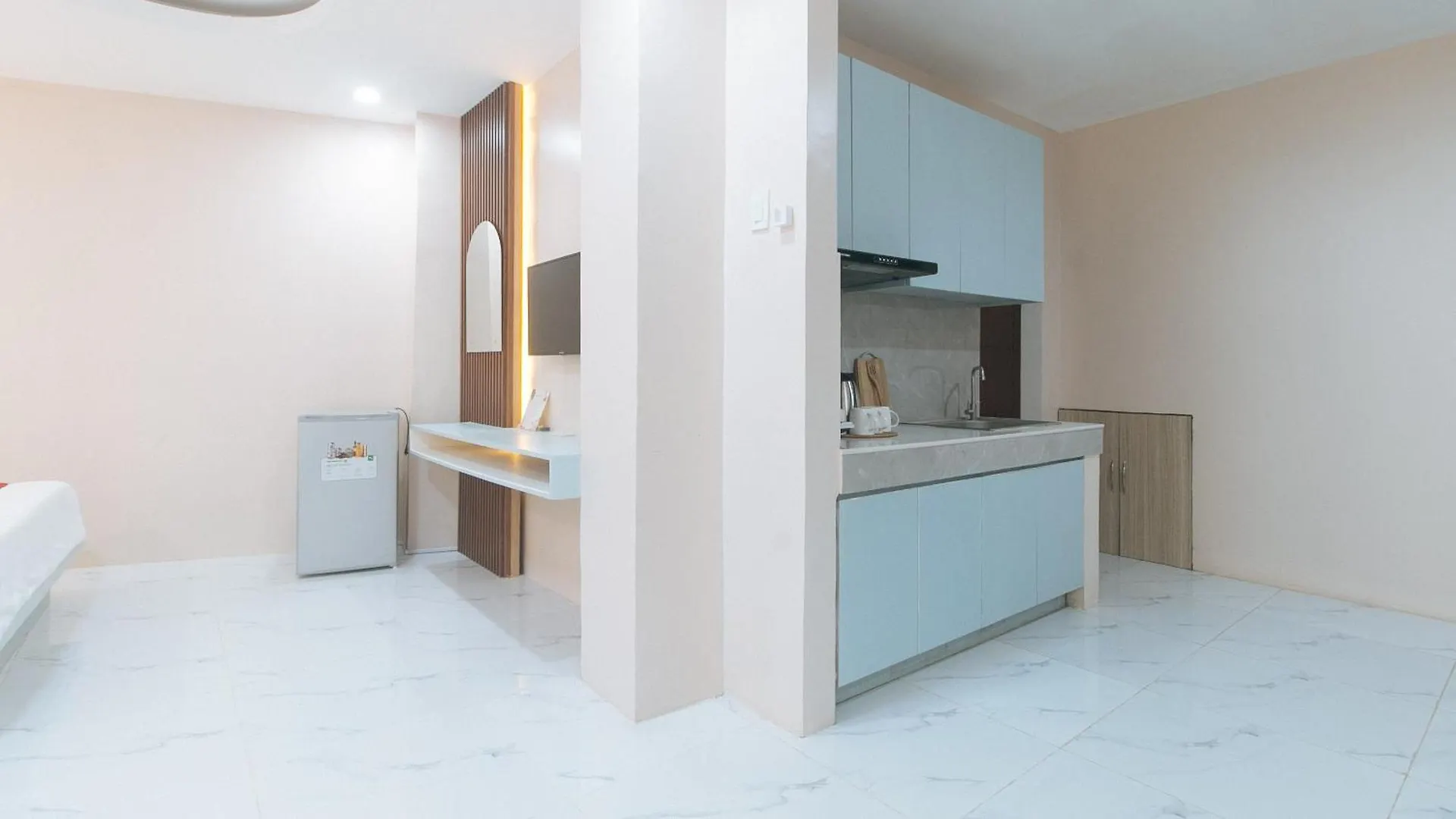Reddoorz At Happy Stay Apartelle 道伊斯 宾馆