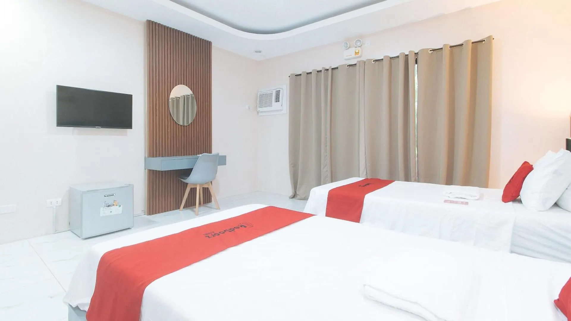 Reddoorz At Happy Stay Apartelle 道伊斯 菲律宾