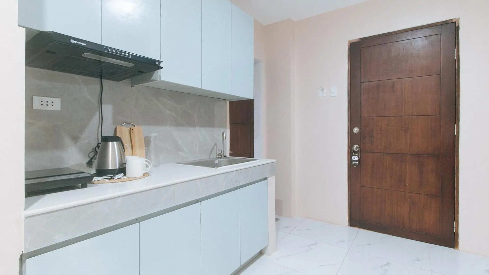 宾馆 Reddoorz At Happy Stay Apartelle 道伊斯