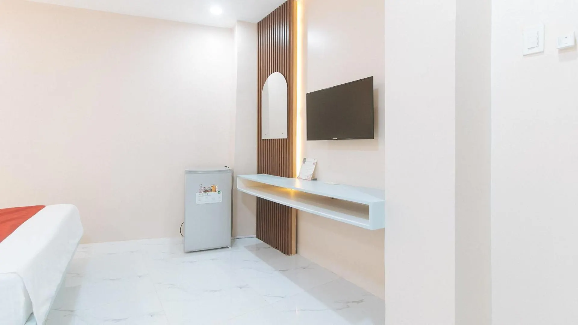 Reddoorz At Happy Stay Apartelle Dauis 0*,